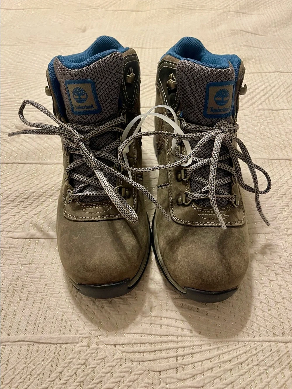 NWOT Timberland Women's Mt. Maddsen Mid Waterproof Hiking Boots